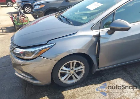 2018 Chevrolet Cruze Lt Auto z USA, uszkodzony, nr VIN 1G1BE5SM1J7220076